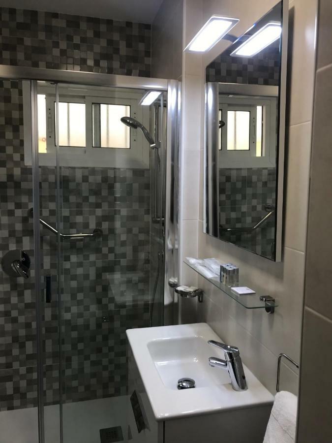 Honeymoon Apartments 베날마데나코스타 외부 사진